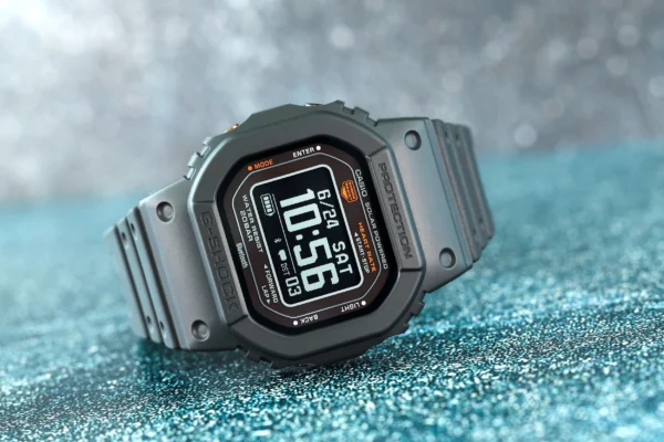 Move DWH5600 Review | Professional Watches