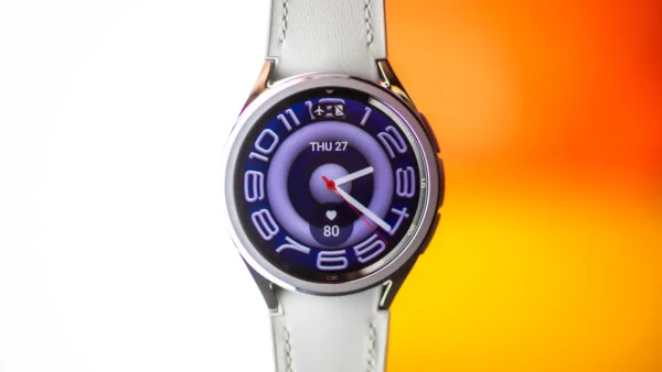 Galaxy Watch 6 and 6 Classic Review: Small Updates, Big Screens