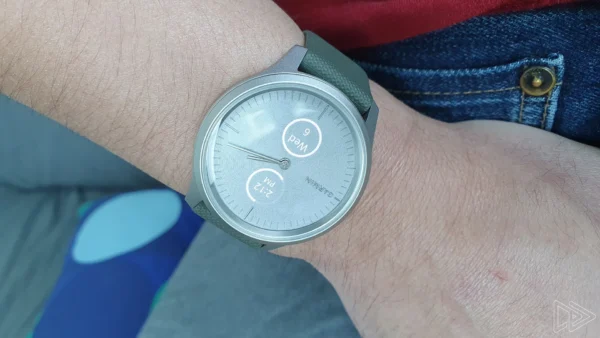 Garmin Vivomove Style Quick Review: A Smartwatch in Disguise