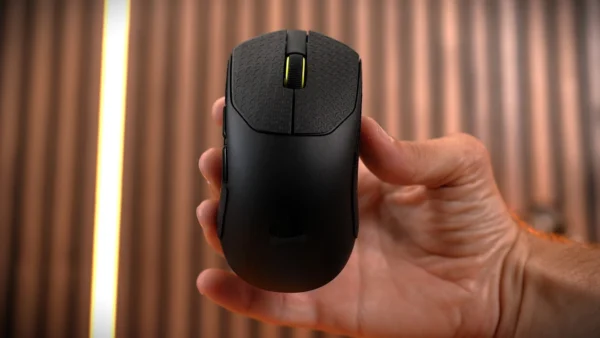 Does lightest mean best? Corsair Sabre V2 Pro