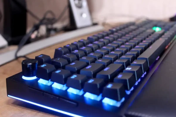 Razer BlackWidow V4 Pro Mechanical Keyboard Review – Pricey but Brilliant
