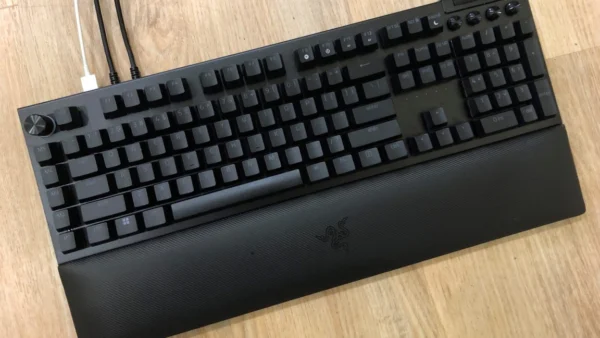 Razer BlackWidow V4 Pro review: More than enough buttons, too much software