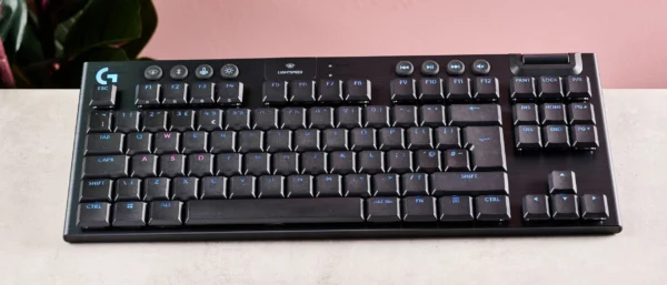 I spent several days with the Logitech G915 X Lightspeed TKL, and while it’s a capable enough, it doesn’t best its rivals