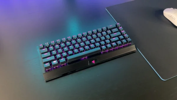 Razer BlackWidow V3 Mini HyperSpeed Review!! - Is Razer's 65% Keyboard Worth It?