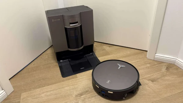 ECOVACS DEEBOT X11 OmniCyclone test: It has stamina!