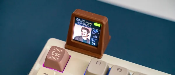 The Epomaker RT100 lets me stare at Pedro Pascal all day, and you can't have him