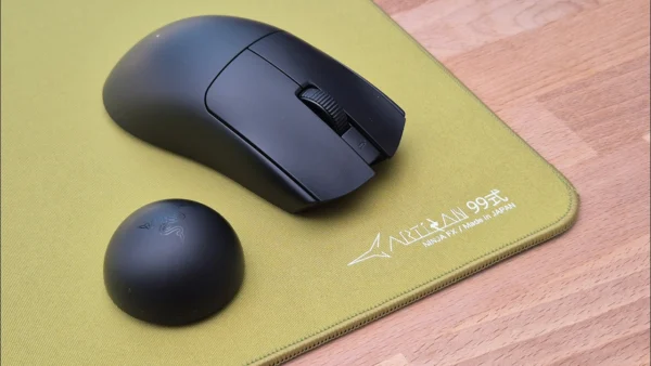 The Razer Viper V4 Pro is more than you think it is.