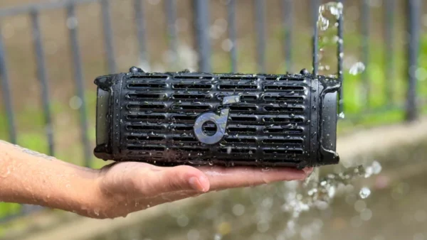 Soundcore Boom 3i Review: A Seaworthy Bluetooth Speaker That Dunks on the Competition