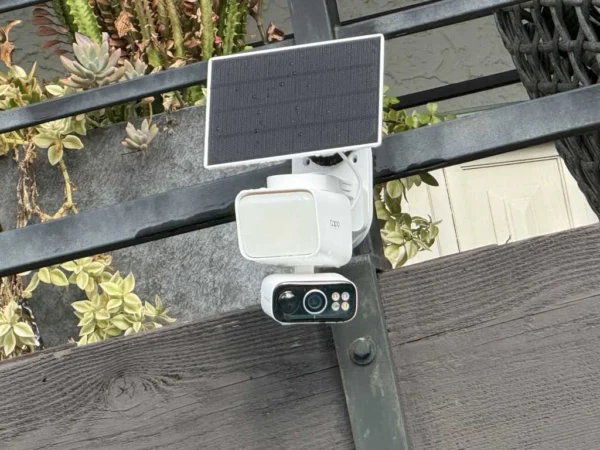 Security cam/floodlight combos need hardwired power, right? Not this one