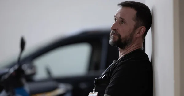 On ‘The Pitt,’ the Lingering Effects of Trauma Take the Spotlight