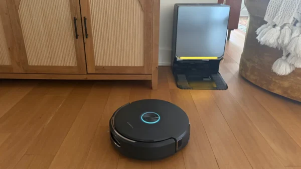 Narwal Flow 2 robot vacuum review: The most spot-on AI mess detection I've seen yet