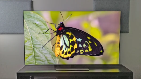 'Sets a new high bar for OLED TVs': I reviewed the LG G6, and it's an absolute blockbuster