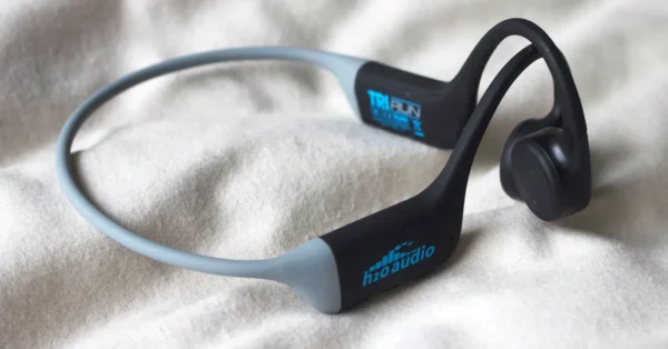 H2O Audio’s Affordable Workout Headphones Give Me Bone-Conduction Face Tickle