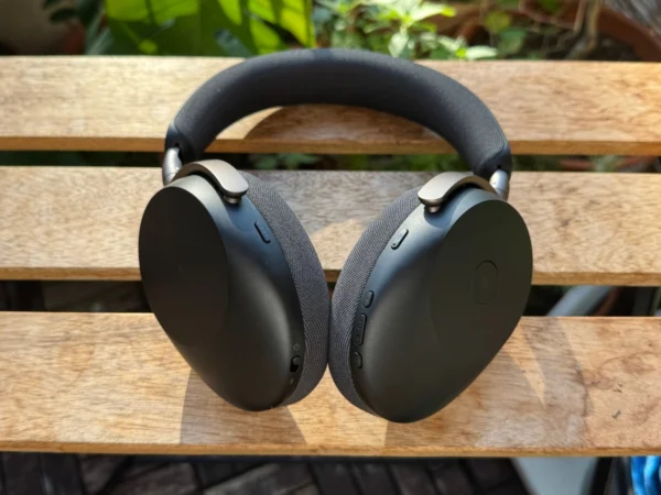 Jabra Evolve3 85 Review: Clearer Calls Without the Hideous Headset | Man of Many