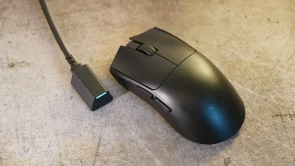 The Razer Viper V3 Pro is a fantastic mouse you’ll hardly feel in your hand