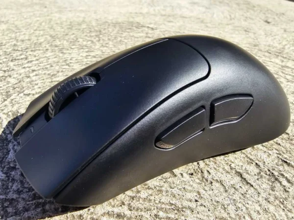 Razer DeathAdder V3 Hyperspeed review: Buckle up, it's fast!