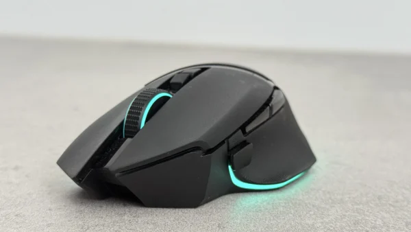 Razer Basilisk V3 Pro 35K Review – Same, same but better - PowerUp!