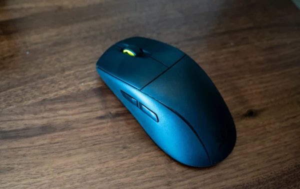 Corsair M75 Air Wireless review: Lightweight contender - Can Buy or Not