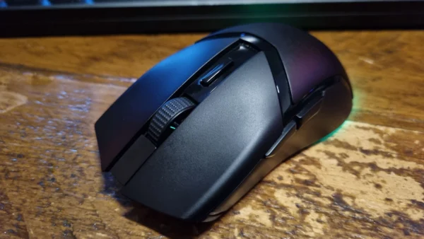 Razer's weeny little gaming mouse is a delight to game with, even if the specs sheet doesn't set the world on fire