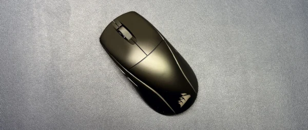 Corsair M75 Wireless Review: Buttons on both sides