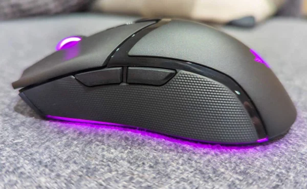 Razer Cobra Pro review: Razer's new king of wireless gaming mice?