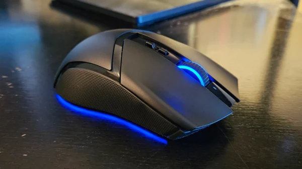 Razer Cobra Pro Review: Sleek Gaming Mouse To Fill The Void - SlashGear
