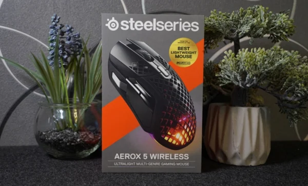 SteelSeries Aerox 5 Wireless review: airy gaming mouse with more buttons