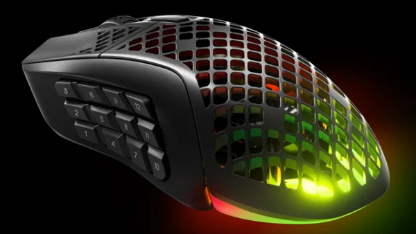 SteelSeries Aerox 9 Wireless Review: ‘A Killer Mouse for Those Who Need All of the Buttons'