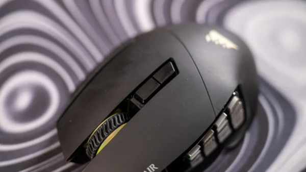 Corsair Scimitar RGB Elite Review