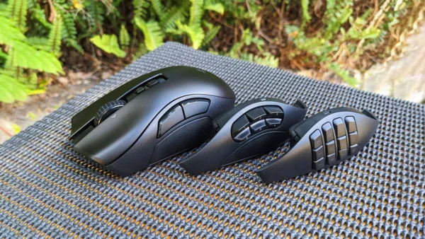 Razer Naga V2 Pro Gaming Mouse Review