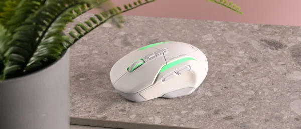 I like a large mouse as much as the next gamer, but the Turtle Beach Kone II Air is too much for me to handle