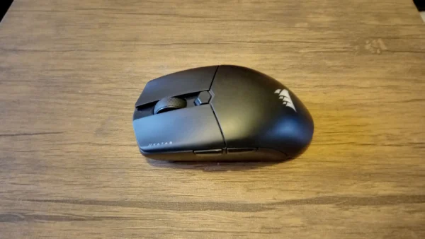 Corsair Katar Elite Wireless gaming mouse review: ultra-lightweight gamer gives you the slip