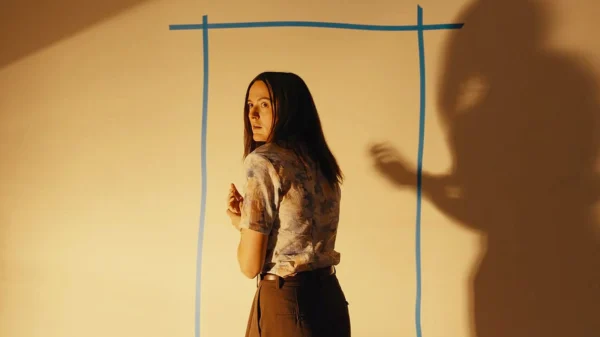 Backrooms Review: Kane Parsons's Debut Is A Skin-Crawling Liminal Nightmare - SlashFilm