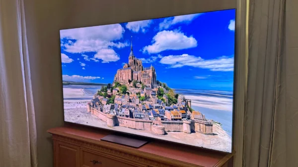 'I was enthralled with the sharp, smooth, and bright image': I tested the TCL QM8L TV for weeks, and it's a total...