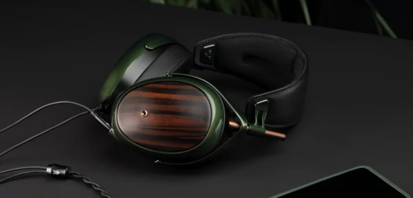 THE MEZE STRADA - REVIEW — AUDIOKEY REVIEWS