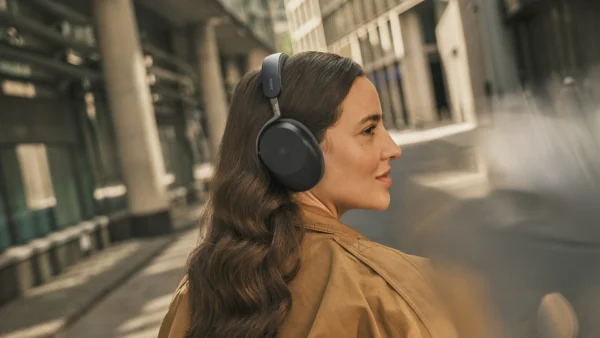 Jabra Evolve3 85 review: Stylish and slim - Can Buy or Not
