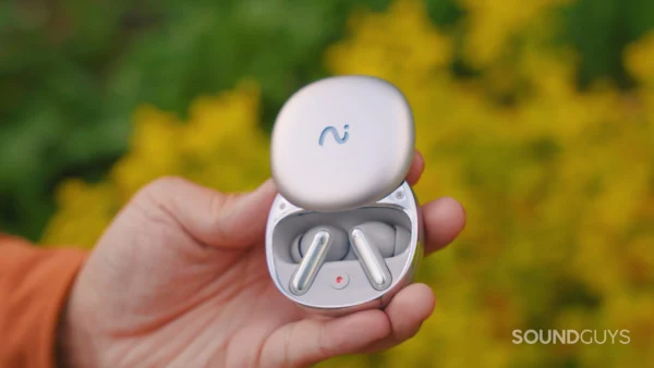 viaim RecDot review: AI earbuds for note taking