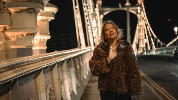 ‘Alice and Steve’ Review: Jemaine Clement and Nicola Walker Light Up Hulu’s Sharply Funny, Unexpectedly Touching Comedy