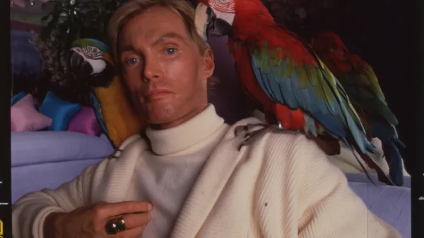The Alien-Obsessed Cult That Promised Supermodels Enlightenment