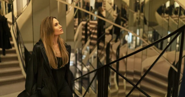 ‘Couture’ Review: No Common Thread