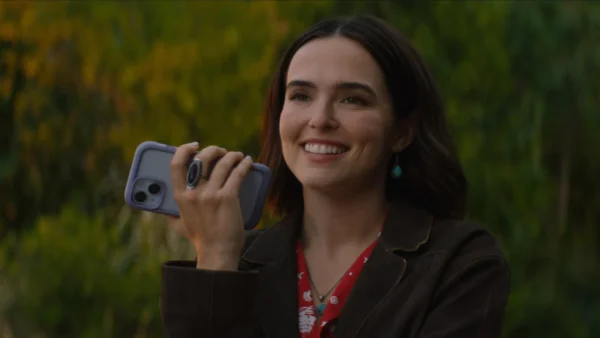 Voicemails for Isabelle Review: A Netflix Movie Fit for the Big Screen