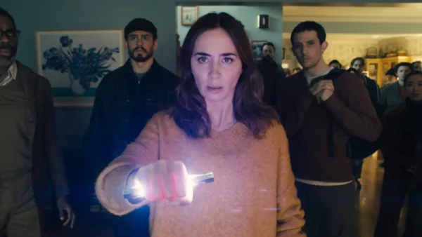 ‘Disclosure Day’ Review: Steven Spielberg’s Invigorating Chase Thriller Taps Into the Mania for Alien Conspiracy Theory...