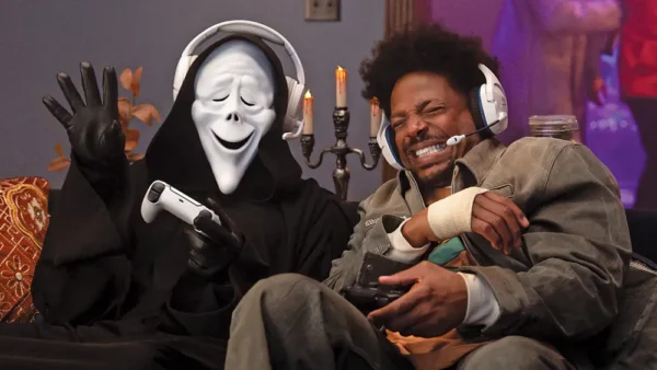 ‘Scary Movie’ Review: The Sixth ‘Scary Movie’ Has a Few Choice Gags, but Mostly It’s So Meta It’s Meh