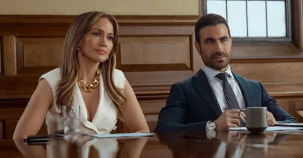 ‘Office Romance’ Review: Prepare for Turbulence