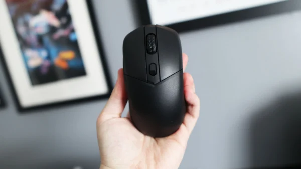 MSI Versa 300 Wireless 8K review