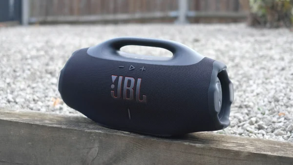 JBL Boombox 4 Review
