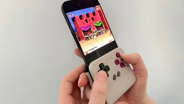 GameSir Pocket Taco review: Turn Your iPhone Into The Ultimate Game Boy - Root-Nation.com