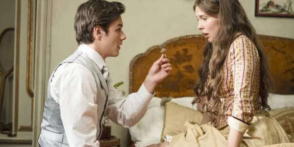 Film Review zu «Enola Holmes 3» ‒ Wedding preparations of a different kind