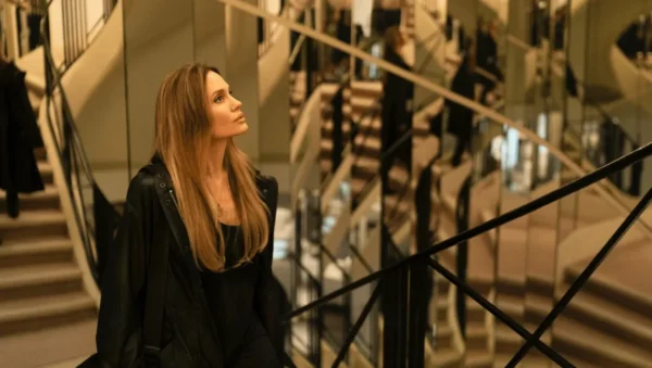 Couture — Alice Winocour [Review] | In Review Online