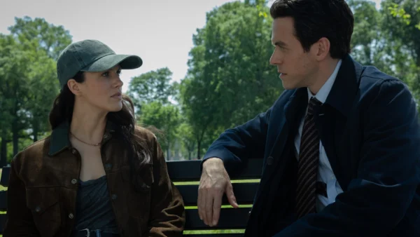 Silo Season 3 Episode 1 Handles Two Mysteries in Two Timelines in Style